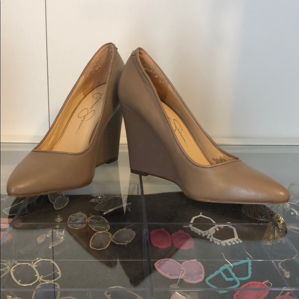 Jessica Simpson Nude Wedge Size 8